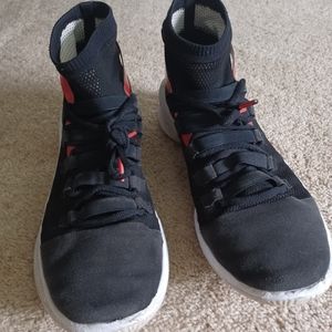 Mens under armour shoes.